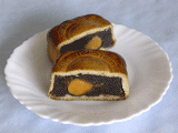 yolk moon cake, cross section