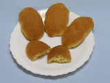 konoha-pan, leaf-shaped